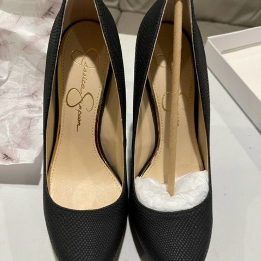 NEVER WORN - BRAND NEW: Jessica Simpson Parisah